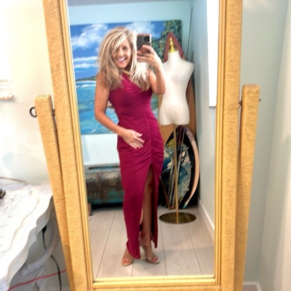 NWT FASHION NOVA, Don't Ruche Me Mesh Gown, Burgundy Wine, Instantly Slimming,L - Picture 5 of 16